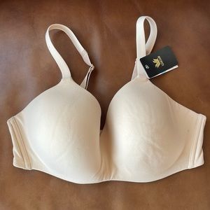 NWT Wacoal Bra: No underwire!